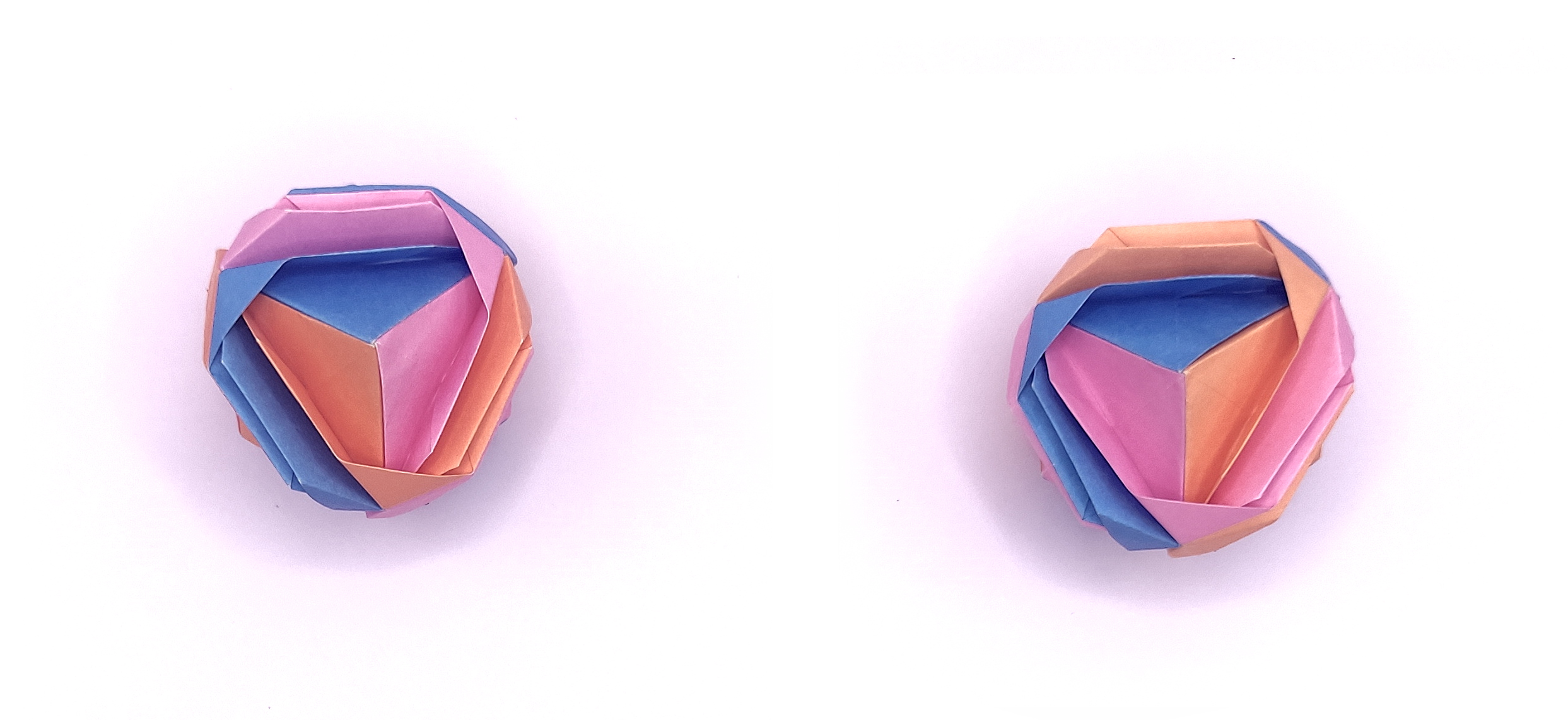 Two unidentical japanese brocade origamis... But are they enantiomers?